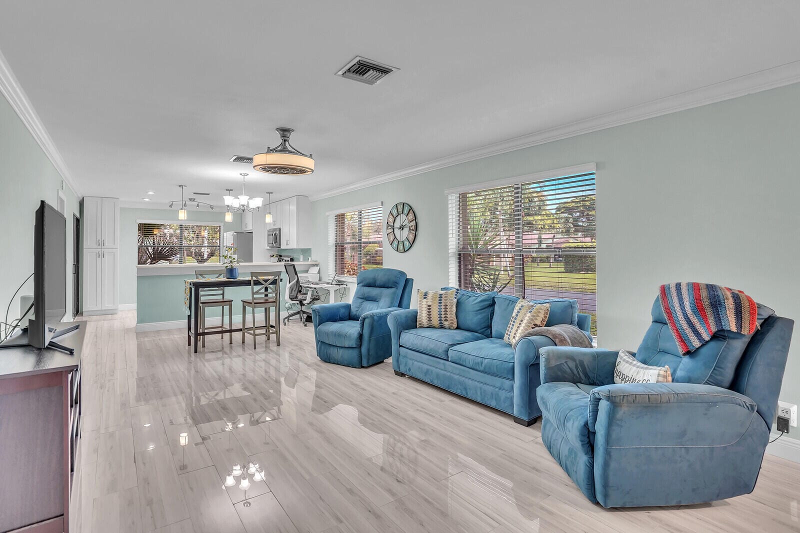 1737 Palmland Drive — photo 6
