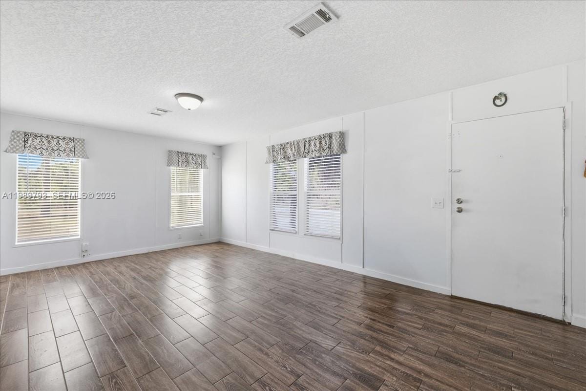 415 S Kennel Street, Clewiston, FL 33440 photo 2