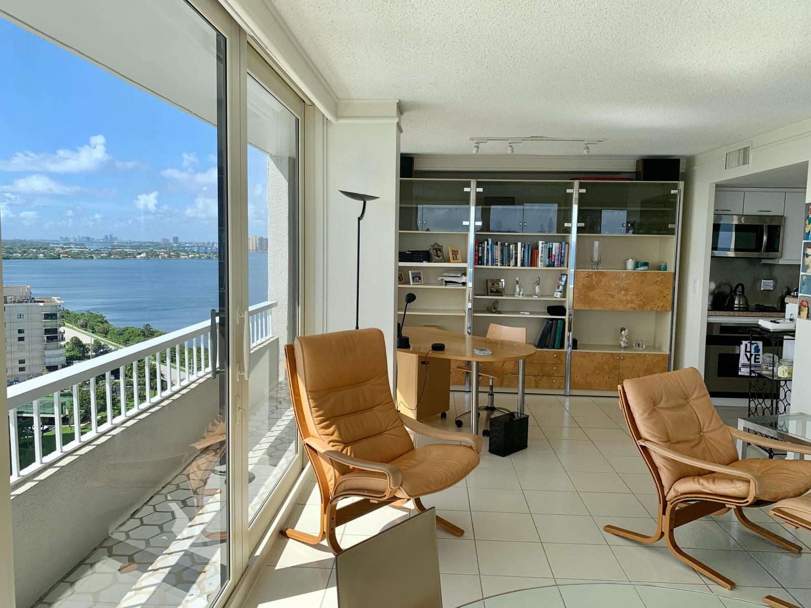 5540 N Ocean Drive Ph-a — photo 9