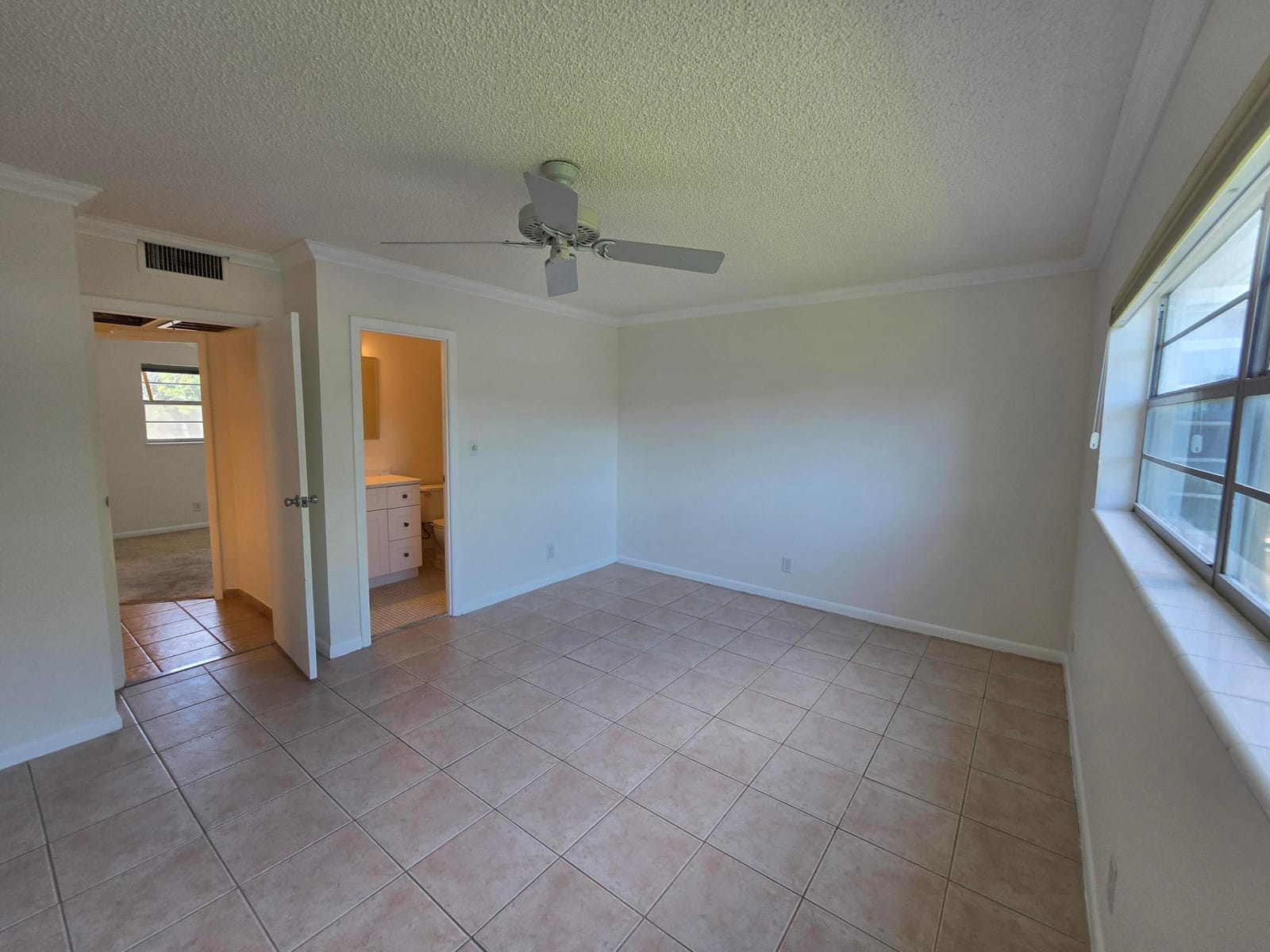 3400 NW 48th Avenue 512, Lauderdale Lakes, FL 33319 photo 12