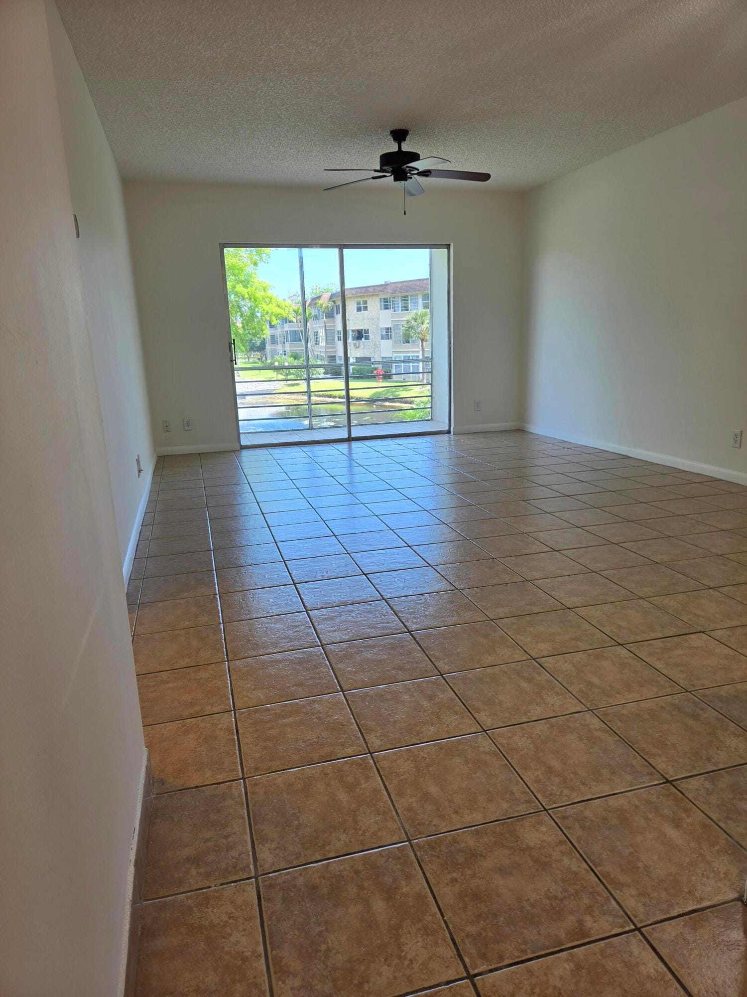 3400 NW 48th Avenue 512, Lauderdale Lakes, FL 33319 photo 3