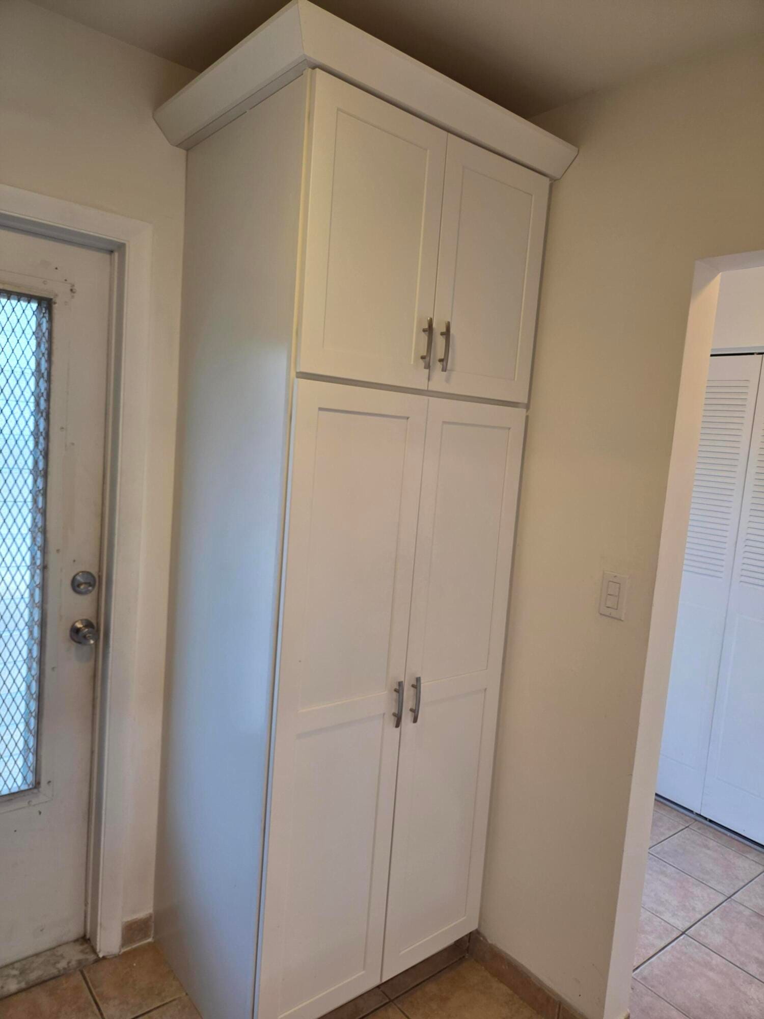 3400 NW 48th Avenue 512, Lauderdale Lakes, FL 33319 photo 6