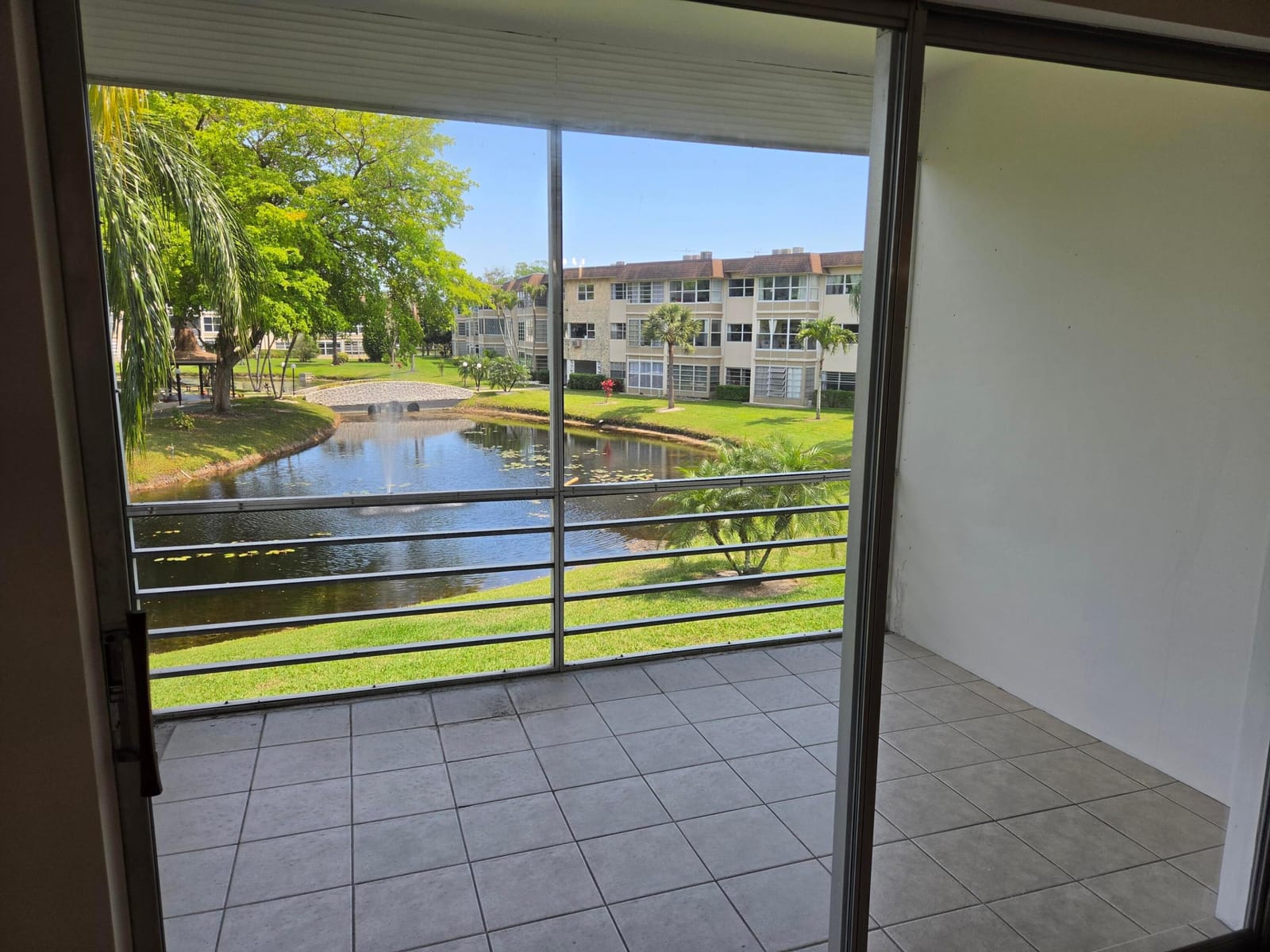 3400 NW 48th Avenue 512, Lauderdale Lakes, FL 33319 photo 9