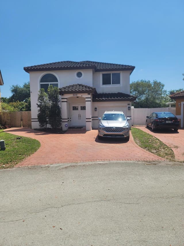 8448 NW 196th Terrace, sold in Marbella Park, Hialeah, FL