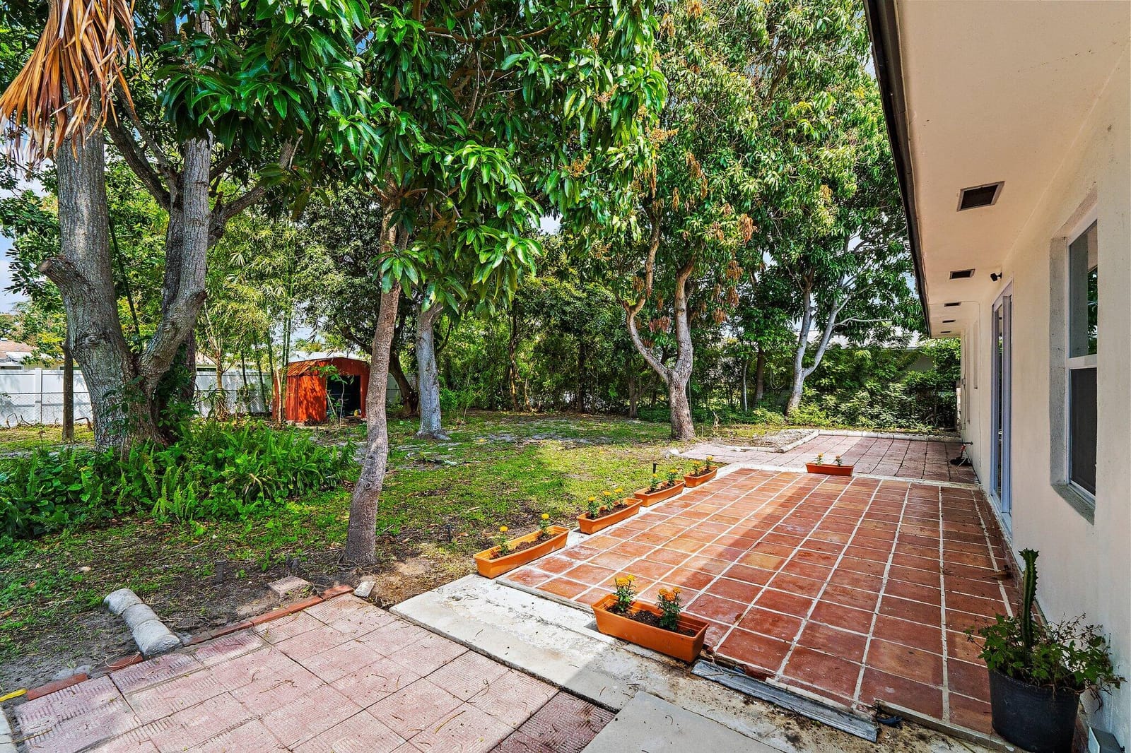 425 Greenbriar Drive, Lake Park, FL 33403 photo 29