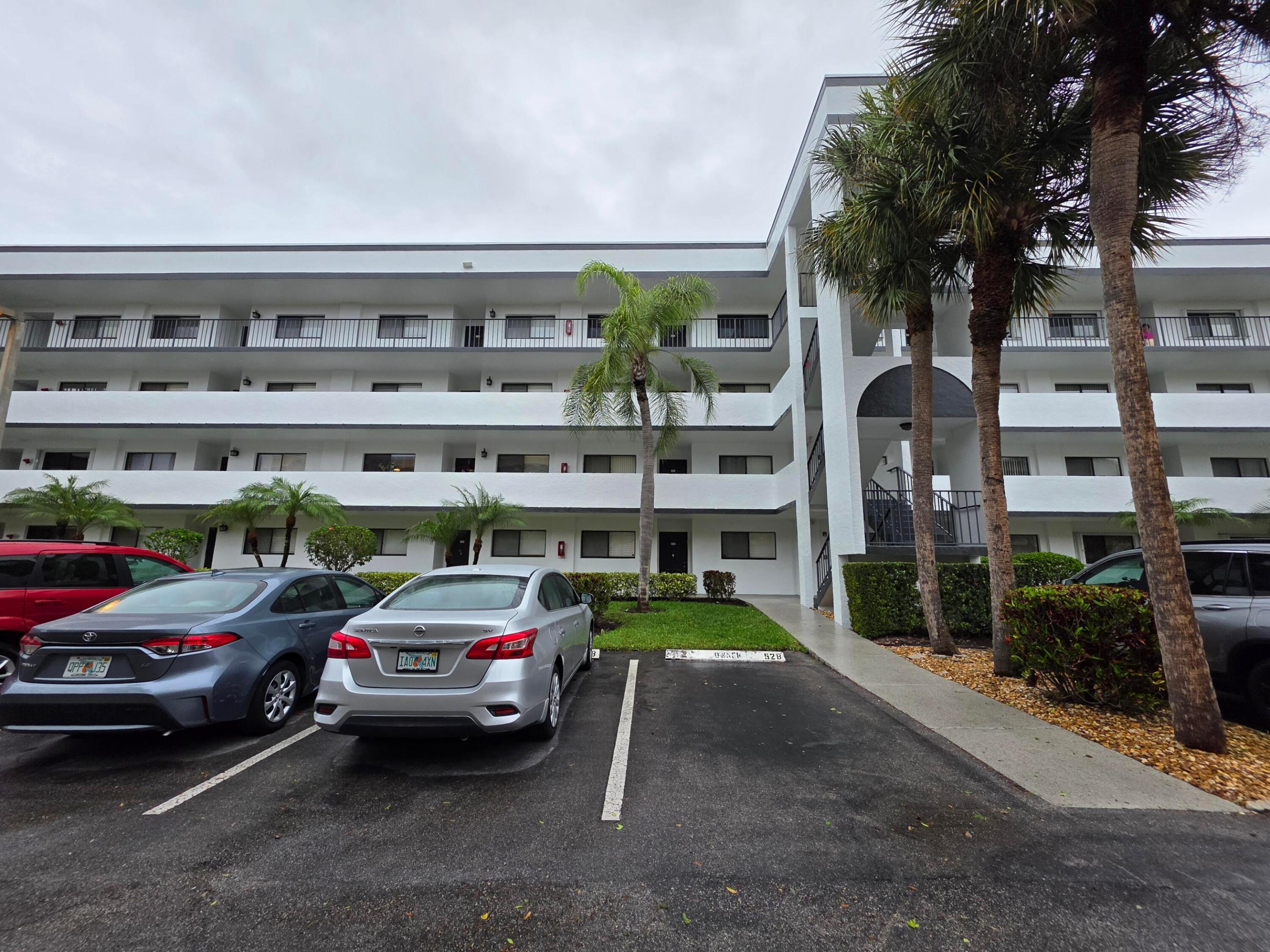 4725 Lucerne Lakes Boulevard E 106, Greenacres, FL 33467, Greenacres