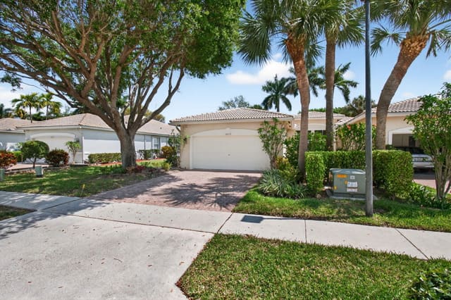 10732 Royal Caribbean Circle, sold in Majestic Isles 1, Boynton Beach, FL