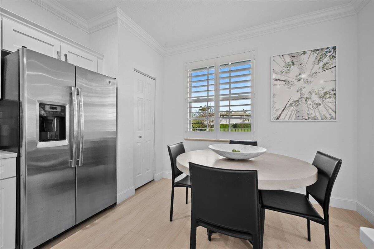 653 Castle Drive — photo 12
