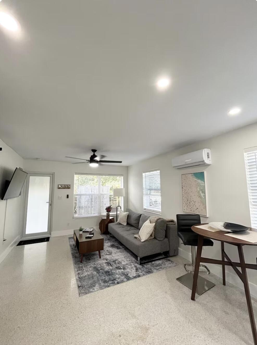 1516 N Dixie Highway 1-2, Fort Lauderdale, FL 33304