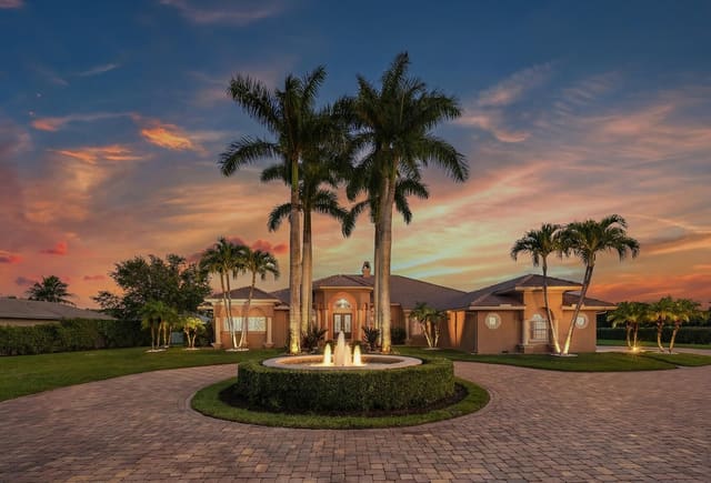 14390 Wellington Trace, sold in Paddock Park 2 Of Wellington, Wellington, FL