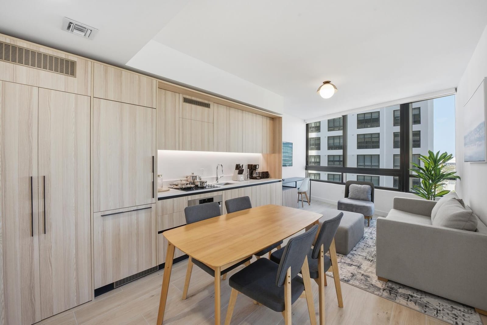 225 N Miami Avenue 2002 — photo 10