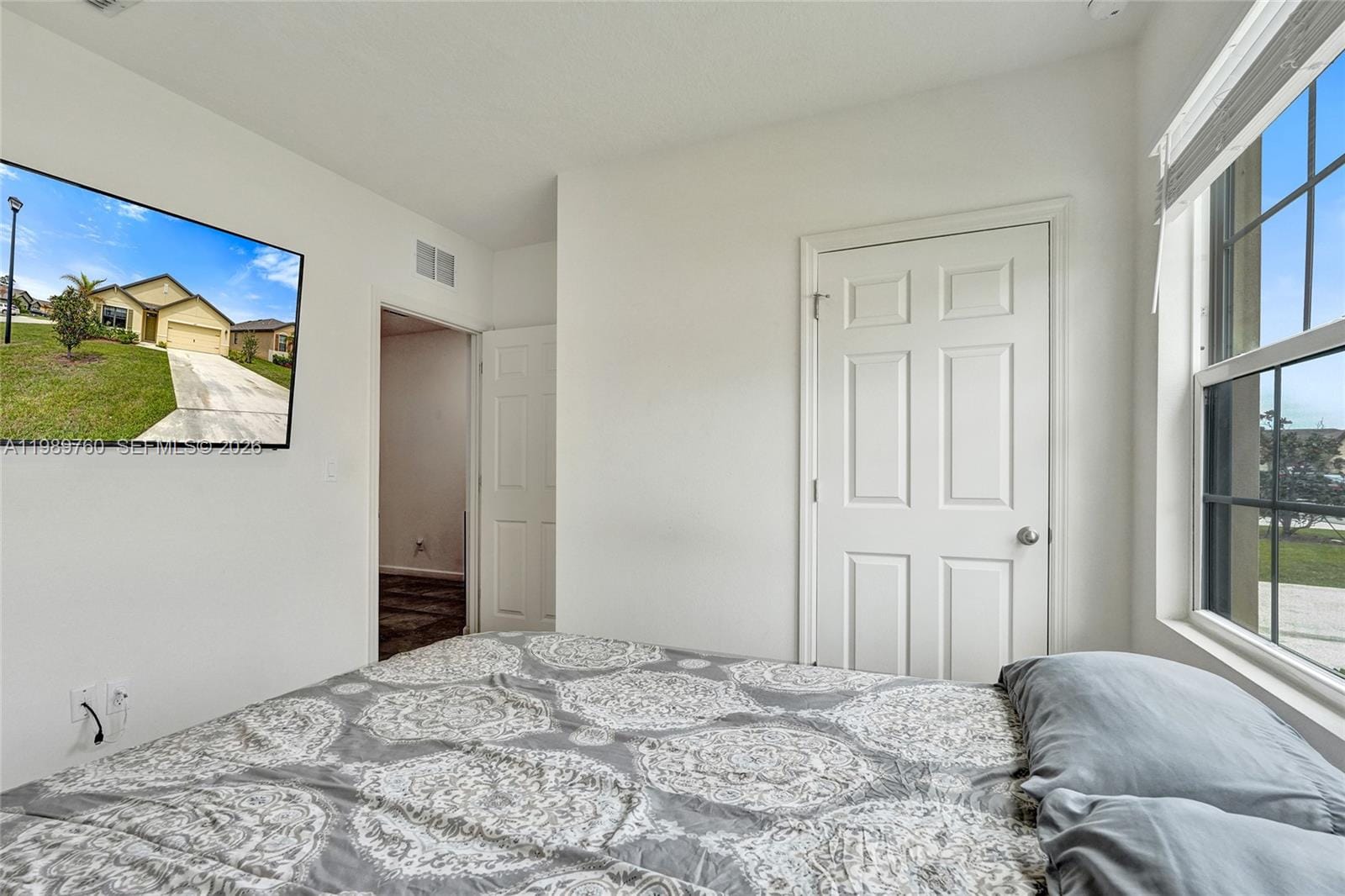 6479 NW Castlebrook Avenue — photo 7