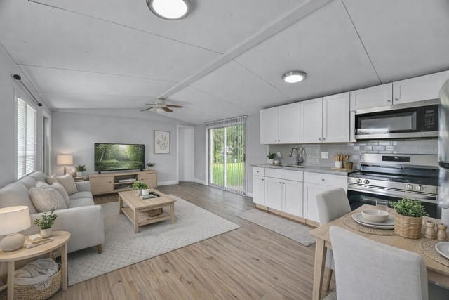 585 NW Avenue D, Moore Haven, FL 33471