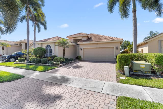 3930 Palladium Lake Drive, sold in Twin Lakes, Stuart, FL