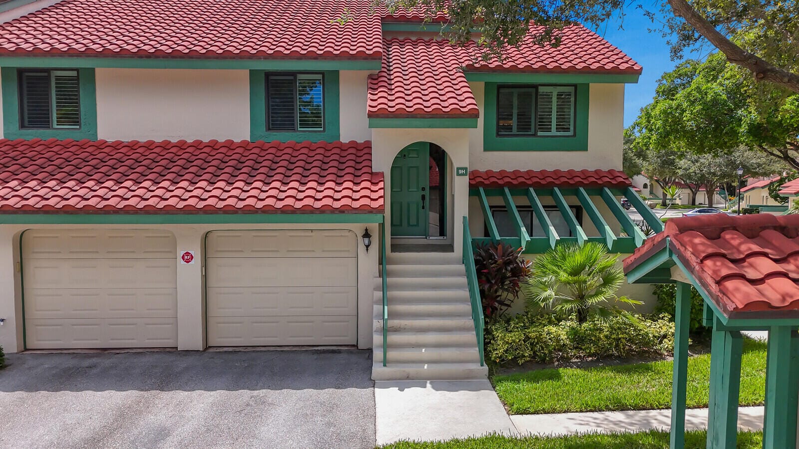 9 Lexington Lane E H, Palm Beach Gardens, FL 33418 photo 2