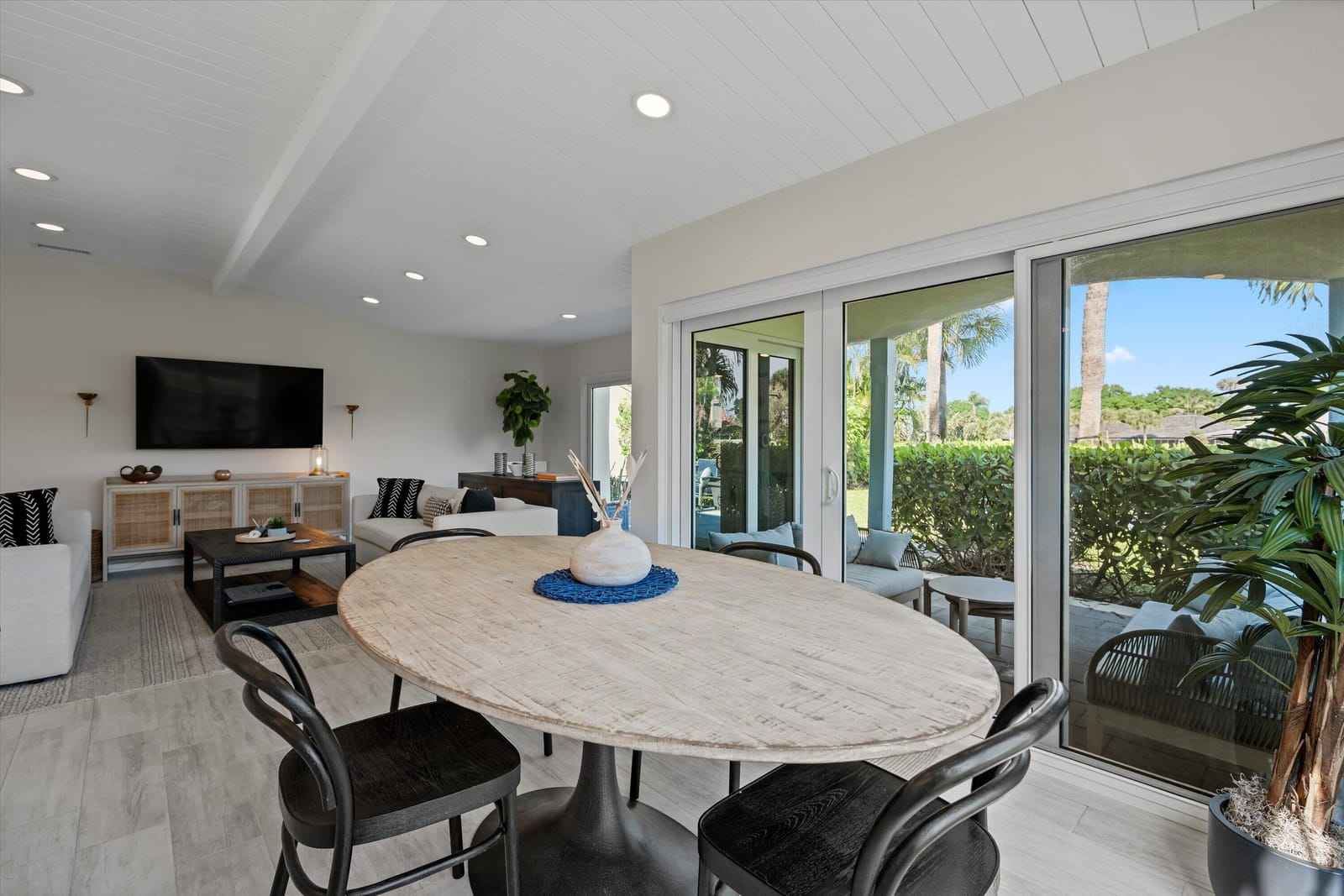 2235 Las Brisas Court — photo 10