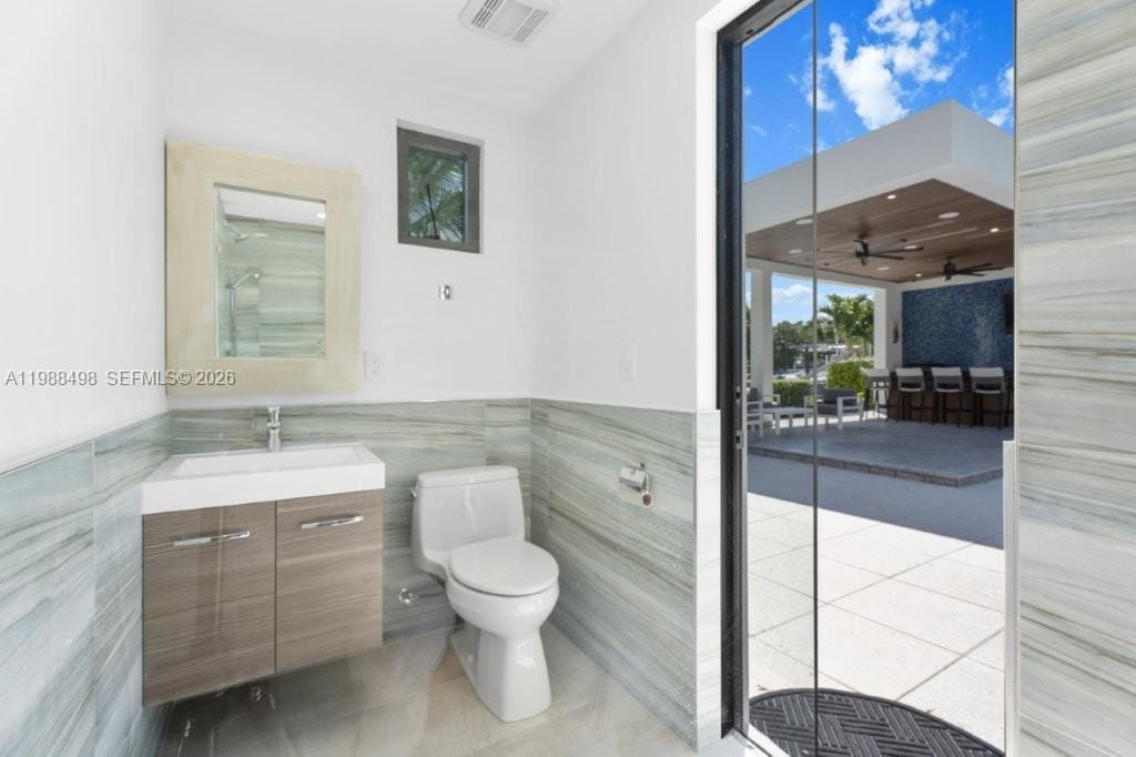 12885 N Bayshore Drive, North Miami, FL 33181 photo 30