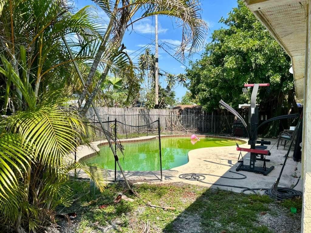 51 Davis Road, Palm Springs, FL 33461 photo 20