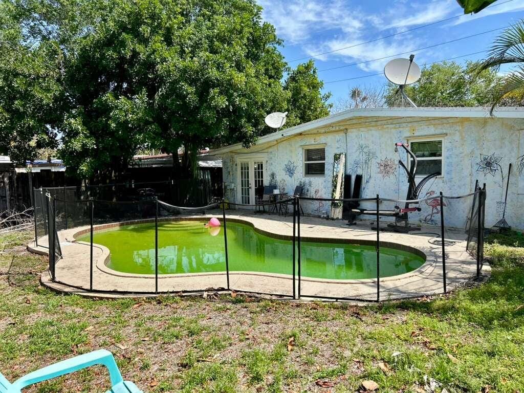 51 Davis Road, Palm Springs, FL 33461 photo 21