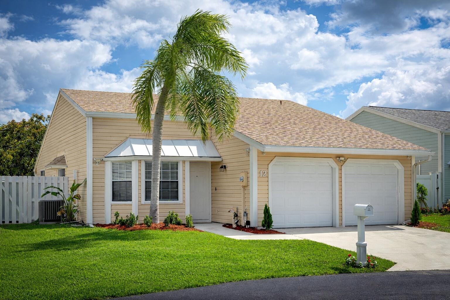 12 Paxford Lane W, Boynton Beach, FL 33426 photo 1