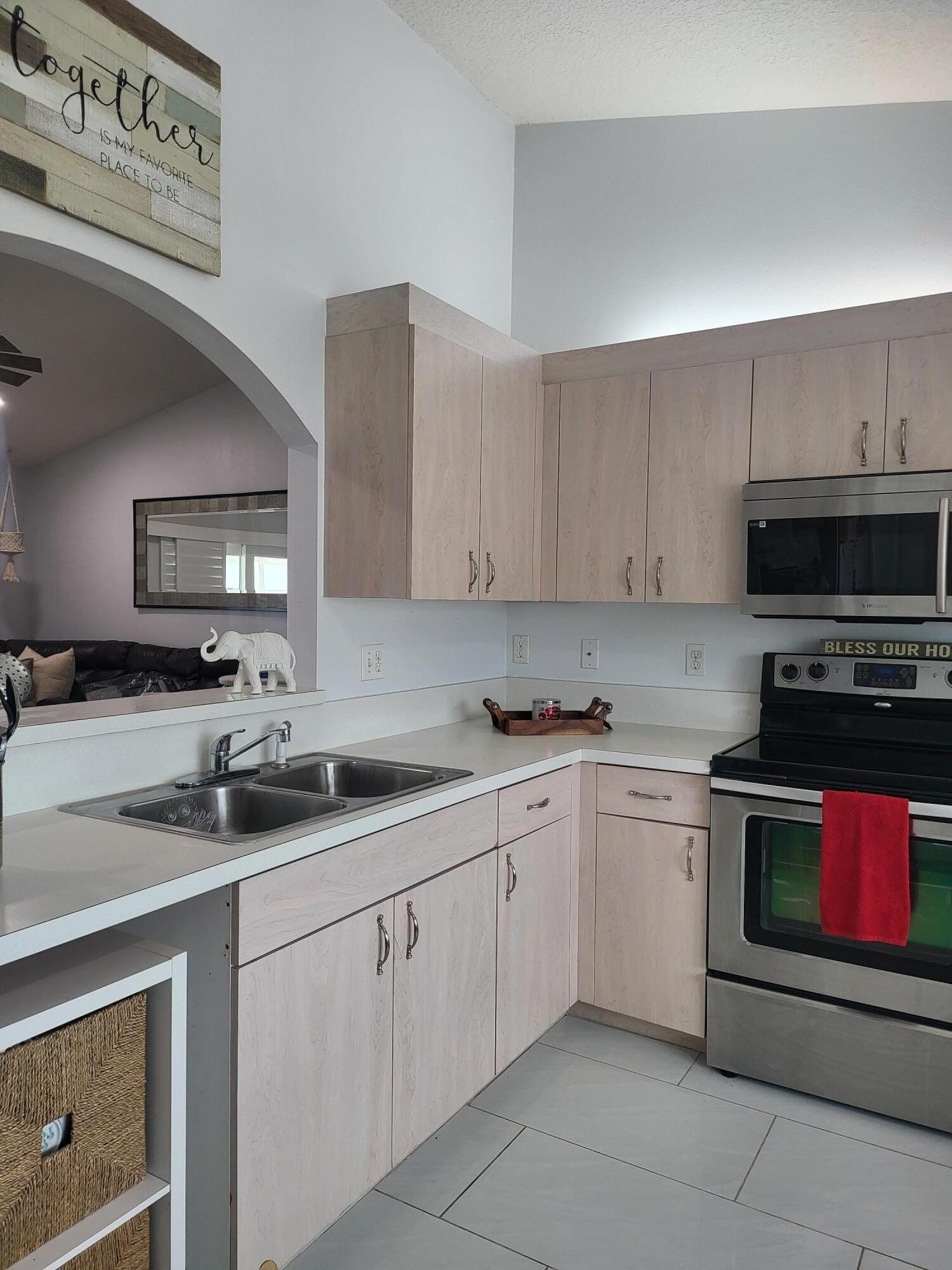 272 SW Crescent Avenue — photo 6