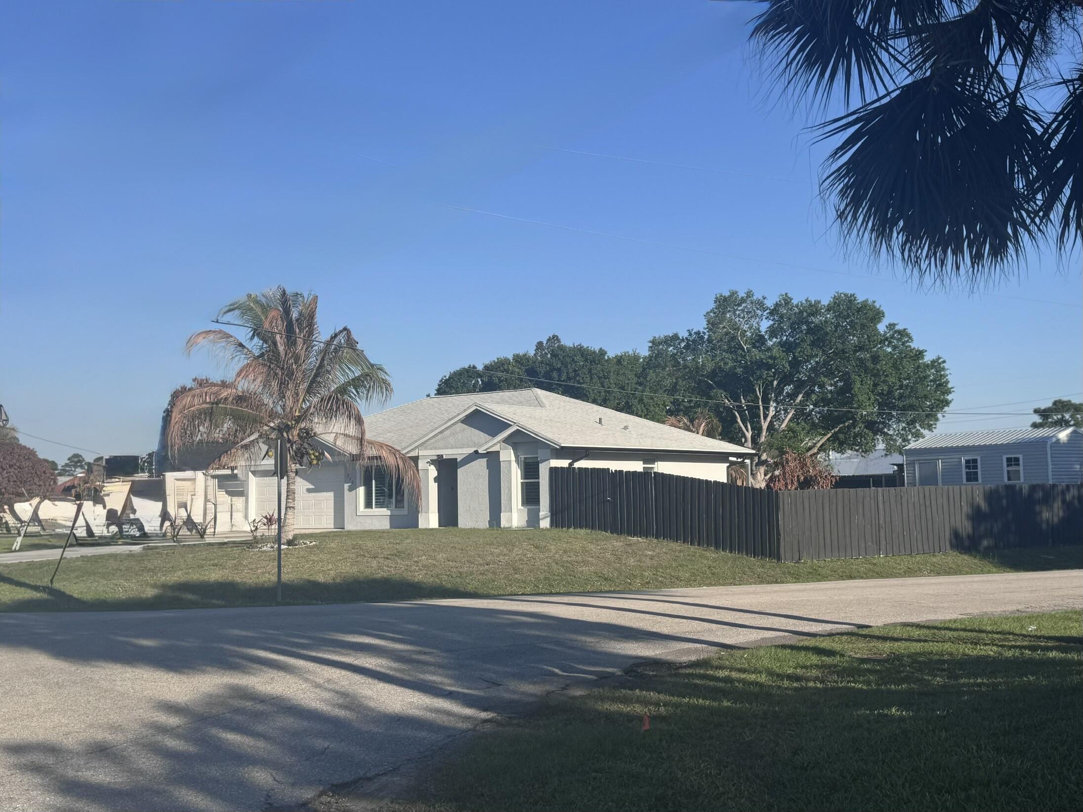 272 SW Crescent Avenue, Port St. Lucie, FL 34984, Port St Lucie