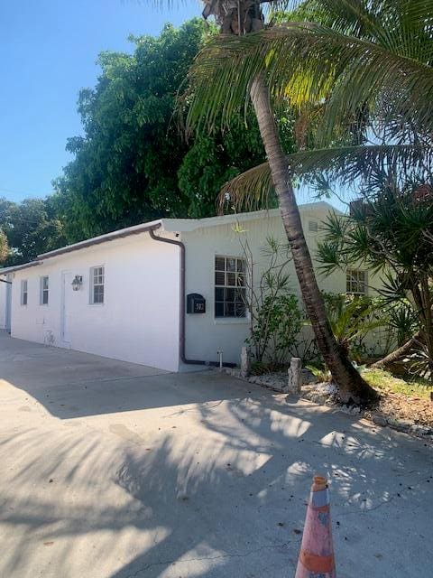 512 Biscayne Drive, West Palm Beach, FL 33401