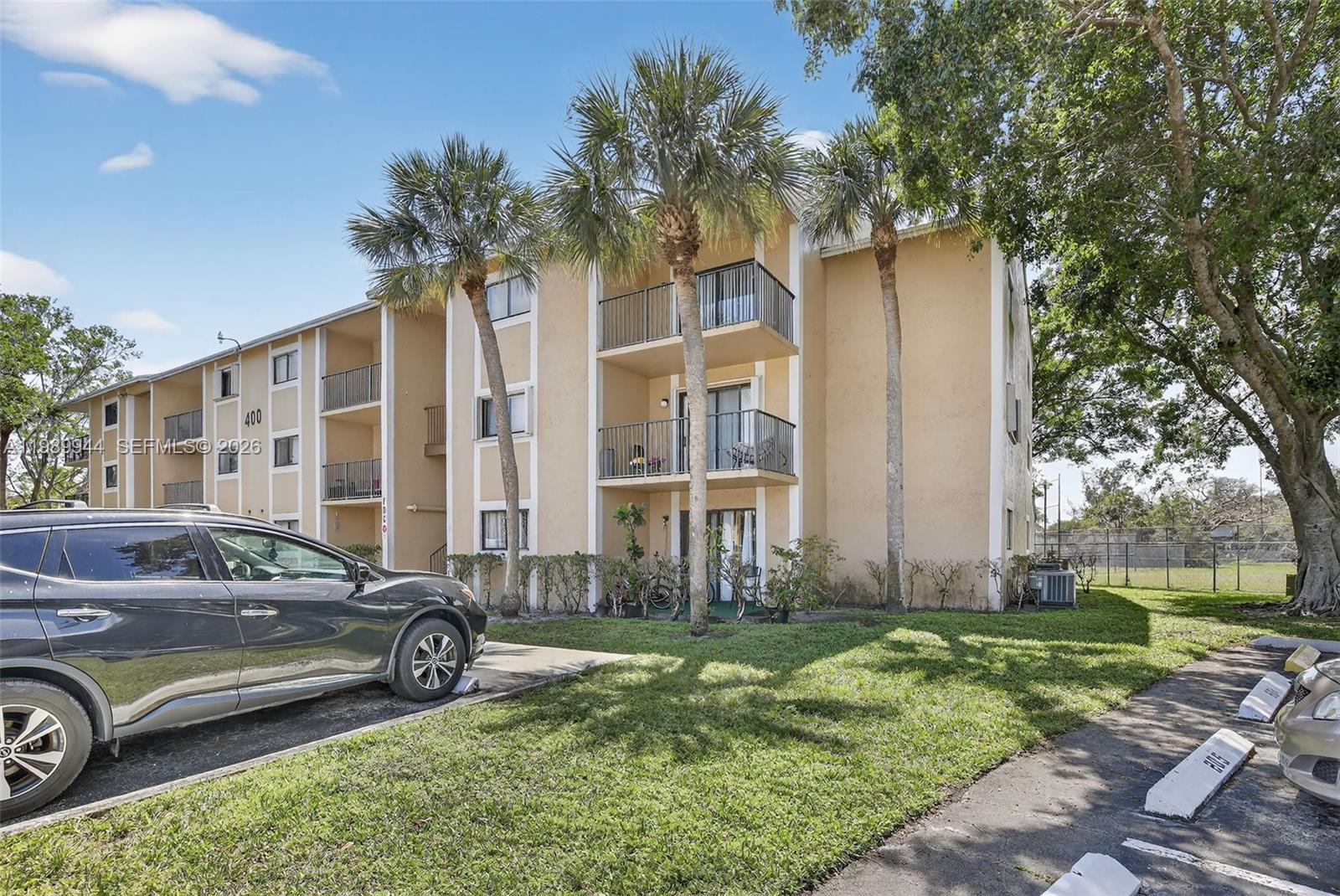 400 W Palm Circle W 306, Pembroke Pines, FL 33025, Pembroke Pines