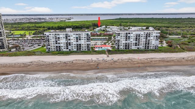 9425 S Ocean Drive 65, sold in Island Village Phase Ii, Jensen Beach, FL