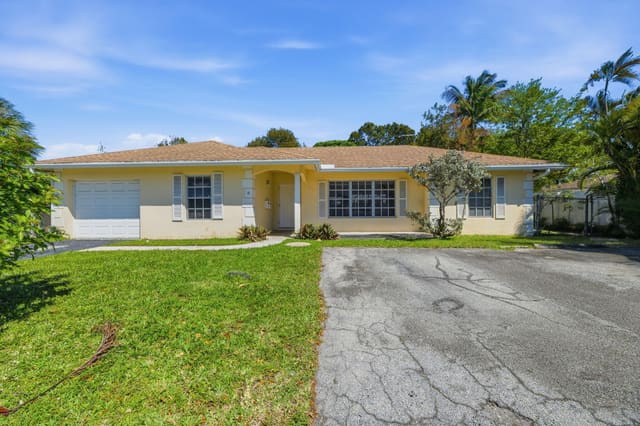 8-10 NE 9th Avenue, sold in Deerfield Beach Estates, Deerfield Beach, FL