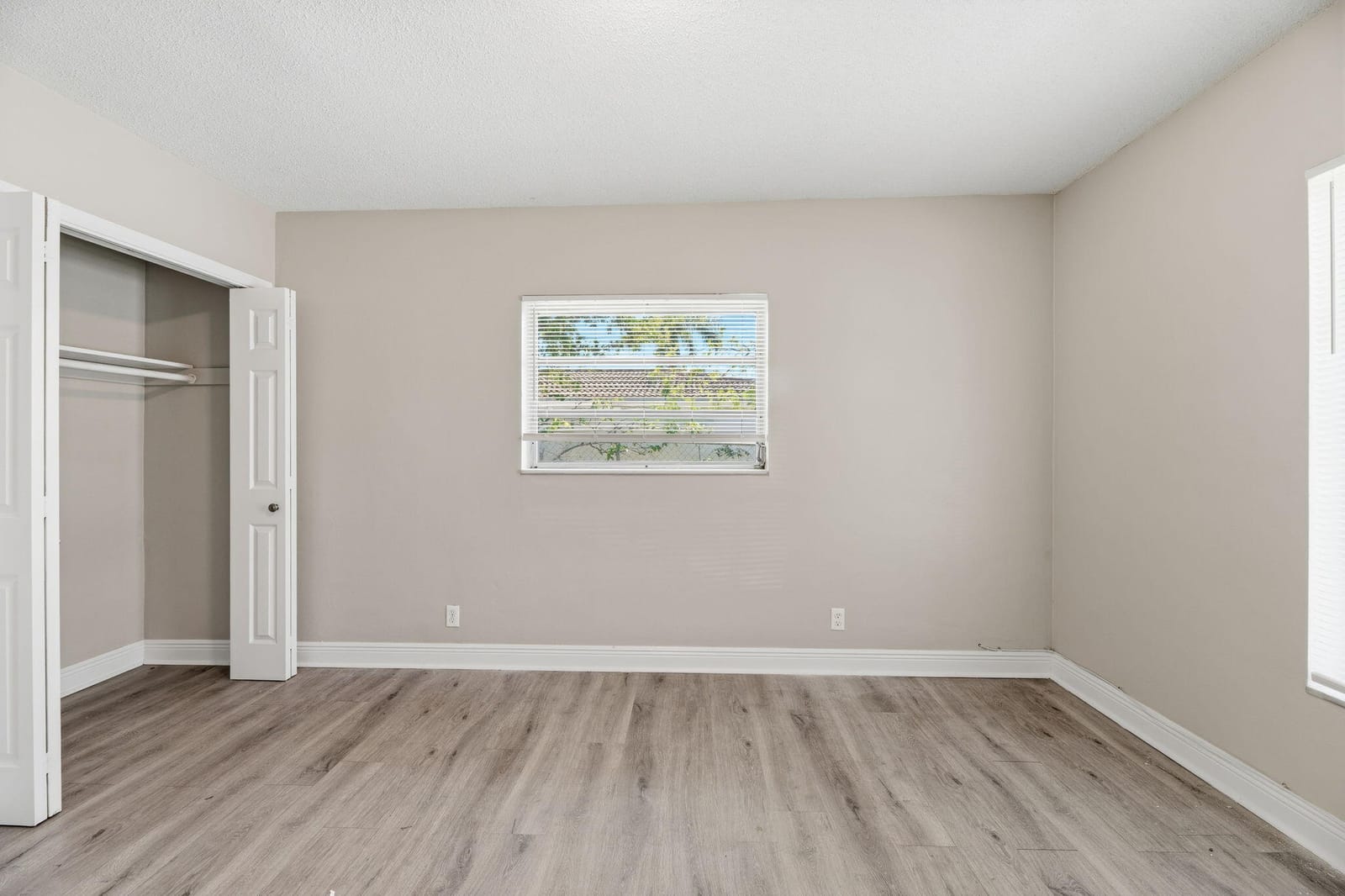 8-10 NE 9th Avenue, Deerfield Beach, FL 33441 photo 11