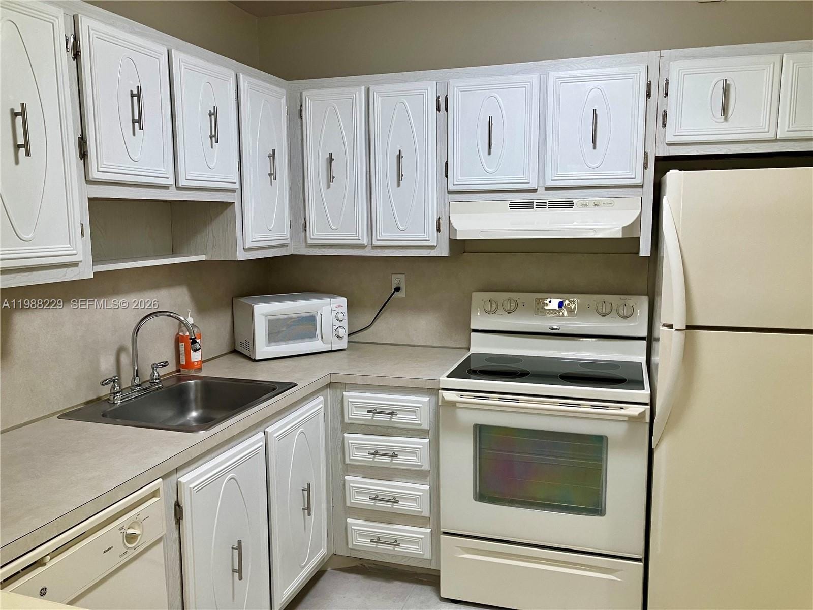 5681 SW 2nd Court 105, Margate, FL 33068 photo 3