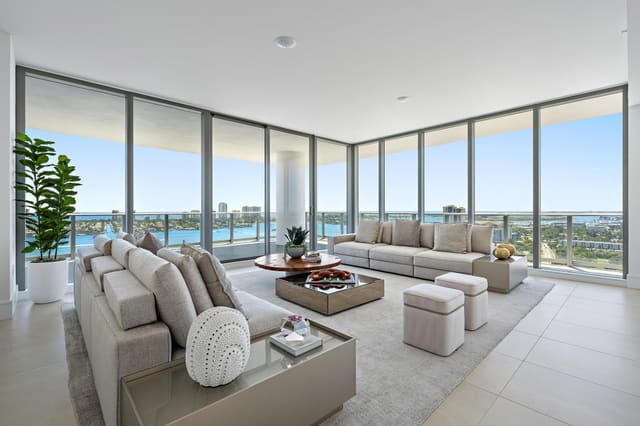 220 Lake Shore Drive 2212, Lake Park, FL 33403