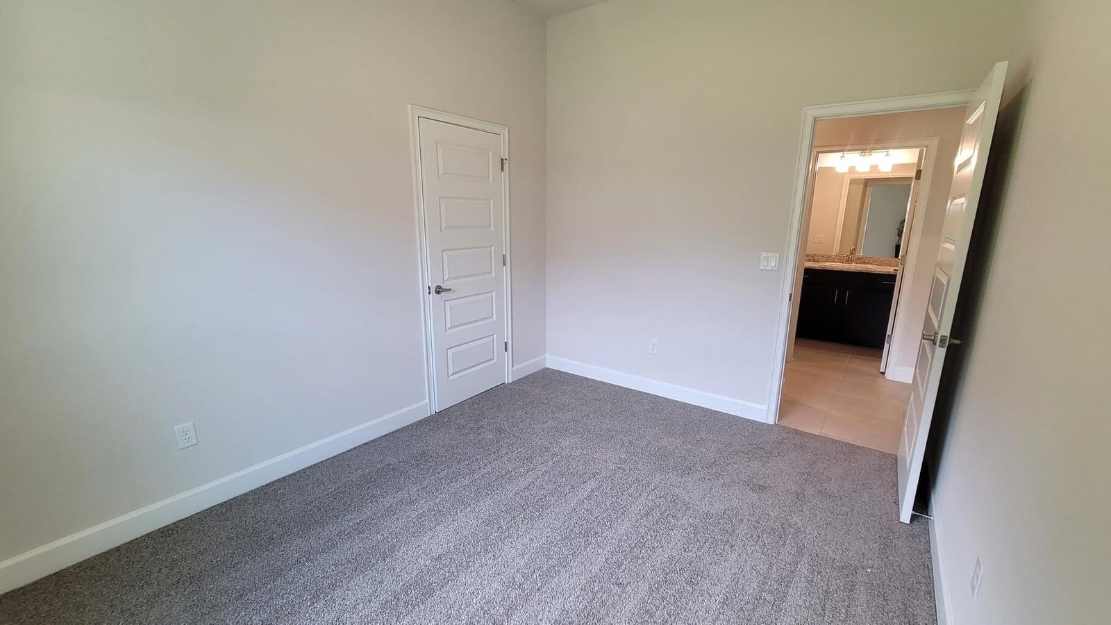 8802 Waterstone Boulevard, Fort Pierce, FL 34951 photo 14