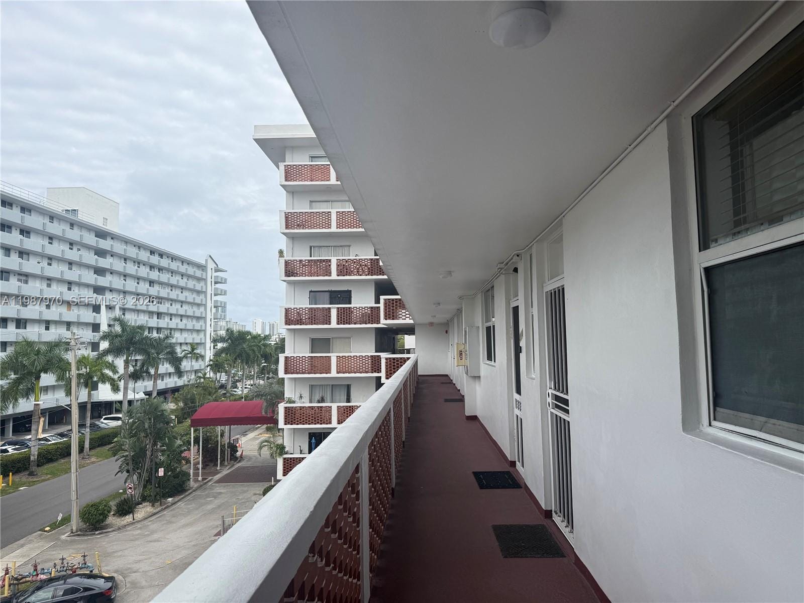 3660 NE 166th Street 415, North Miami Beach, FL 33160 photo 4