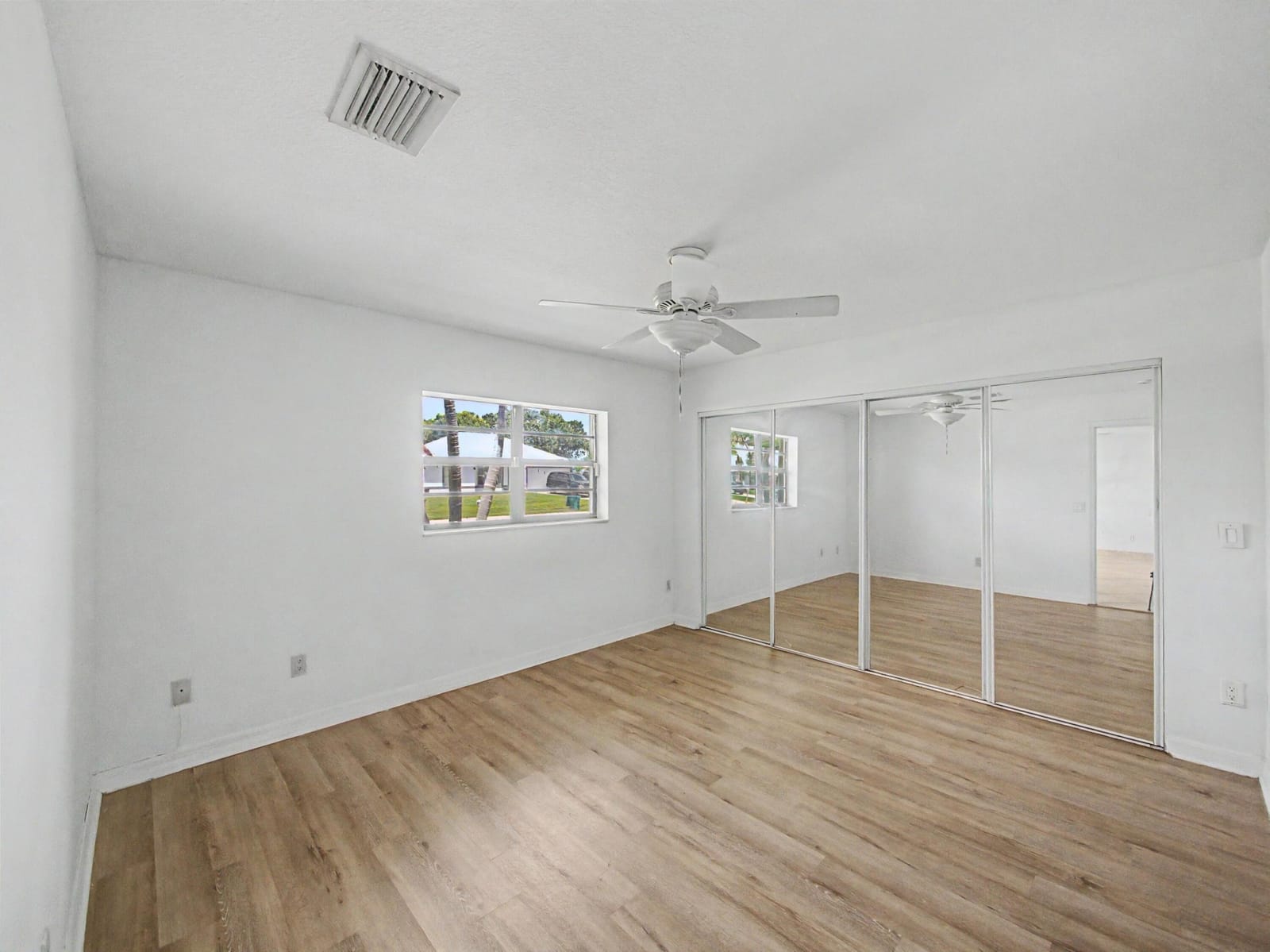 1149 SW Hogan Street — photo 8