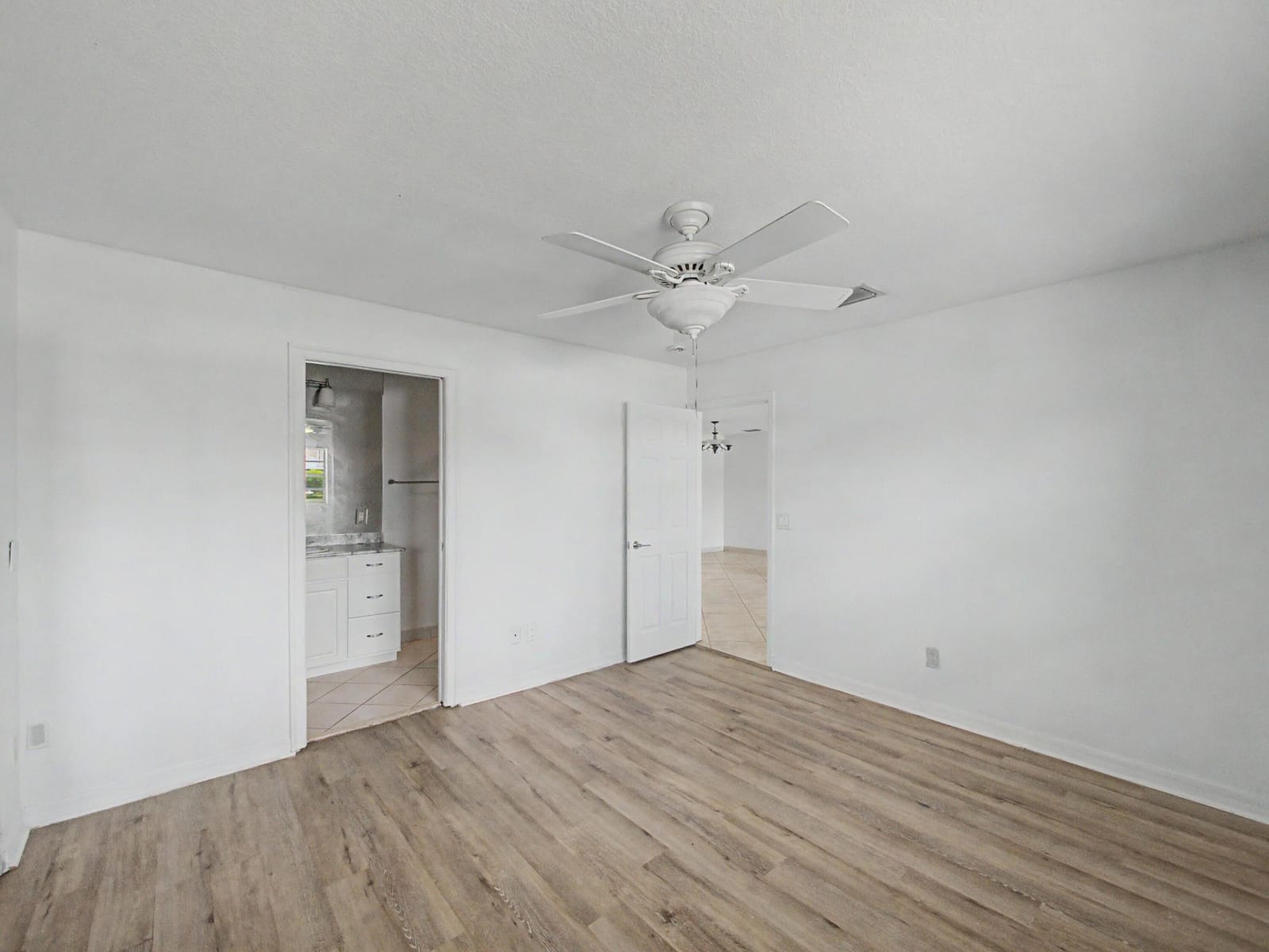 1149 SW Hogan Street — photo 9