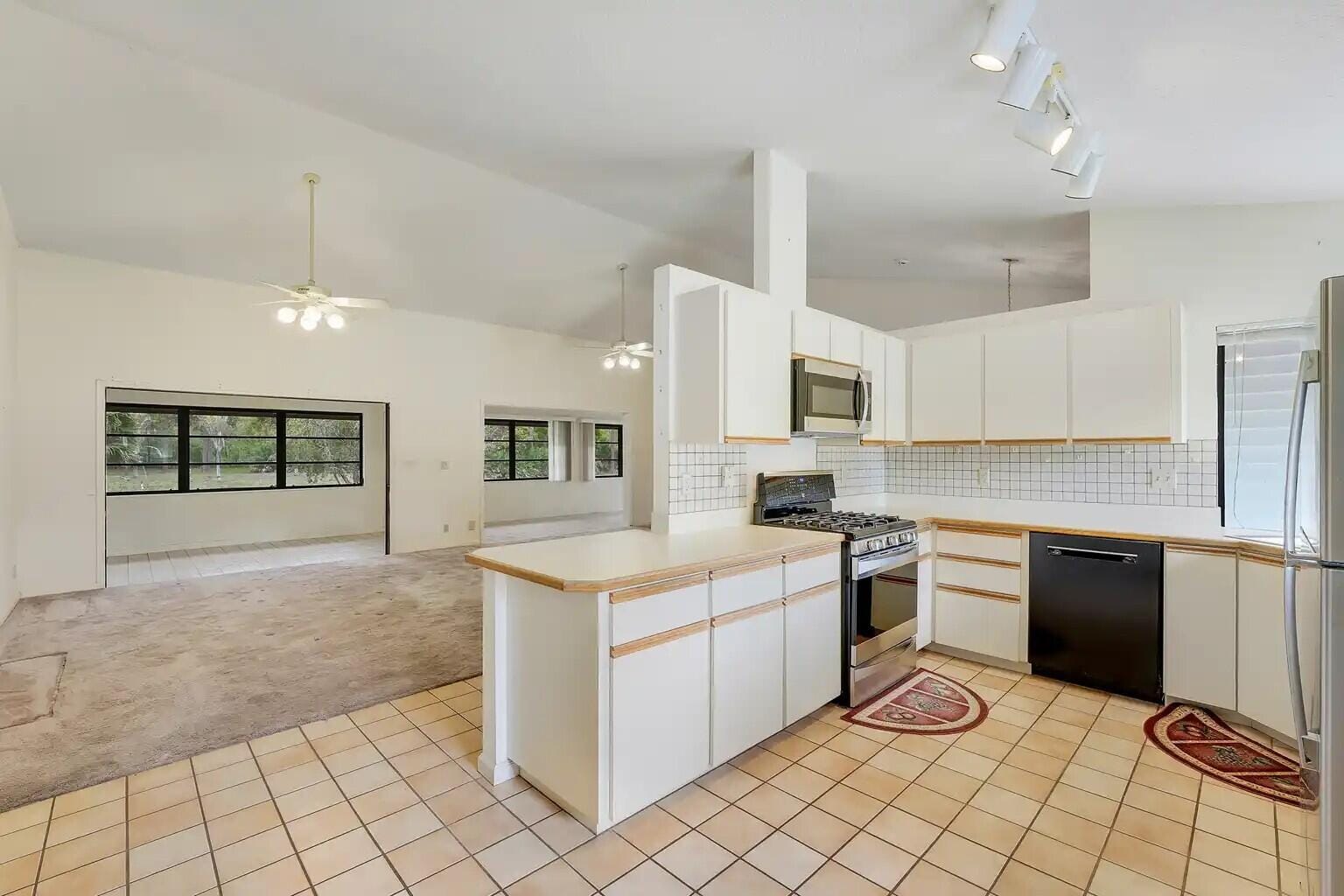 12771 Mallard Creek Drive — photo 4