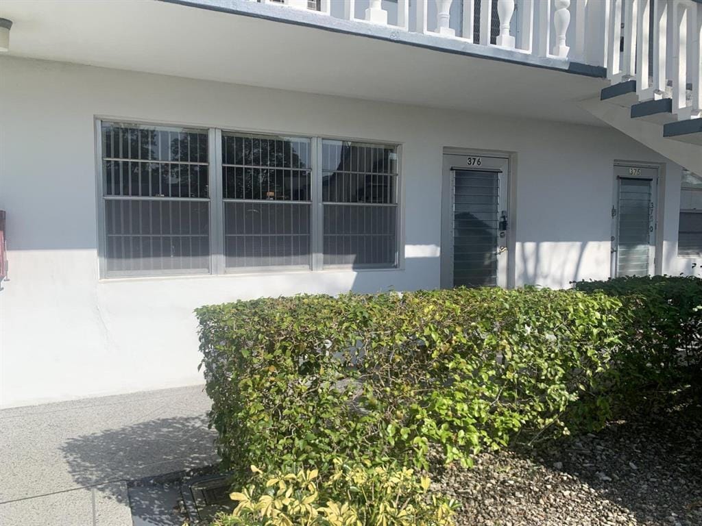 376 Windsor Q, West Palm Beach, FL 33417 photo 2