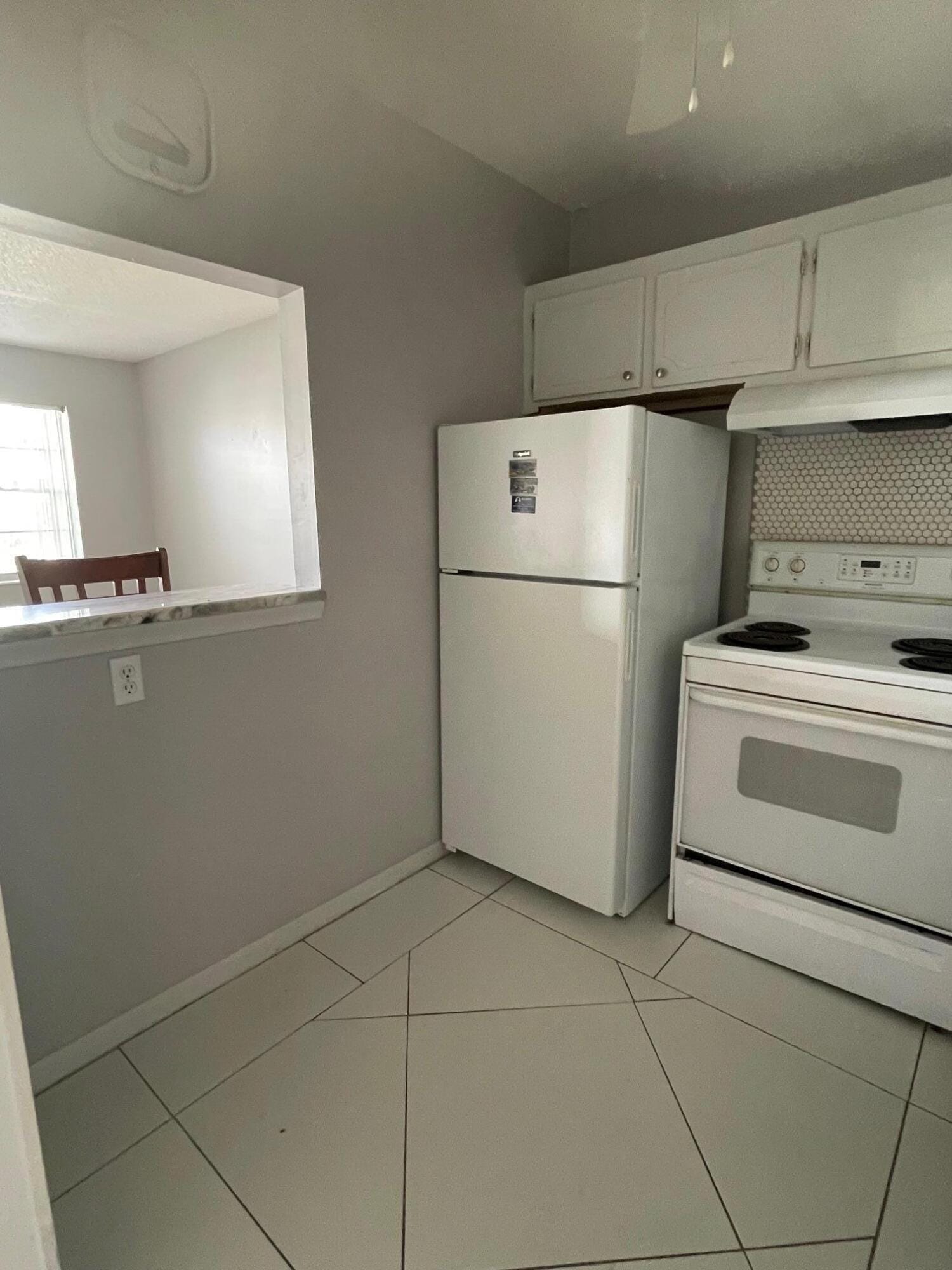 376 Windsor Q, West Palm Beach, FL 33417 photo 8