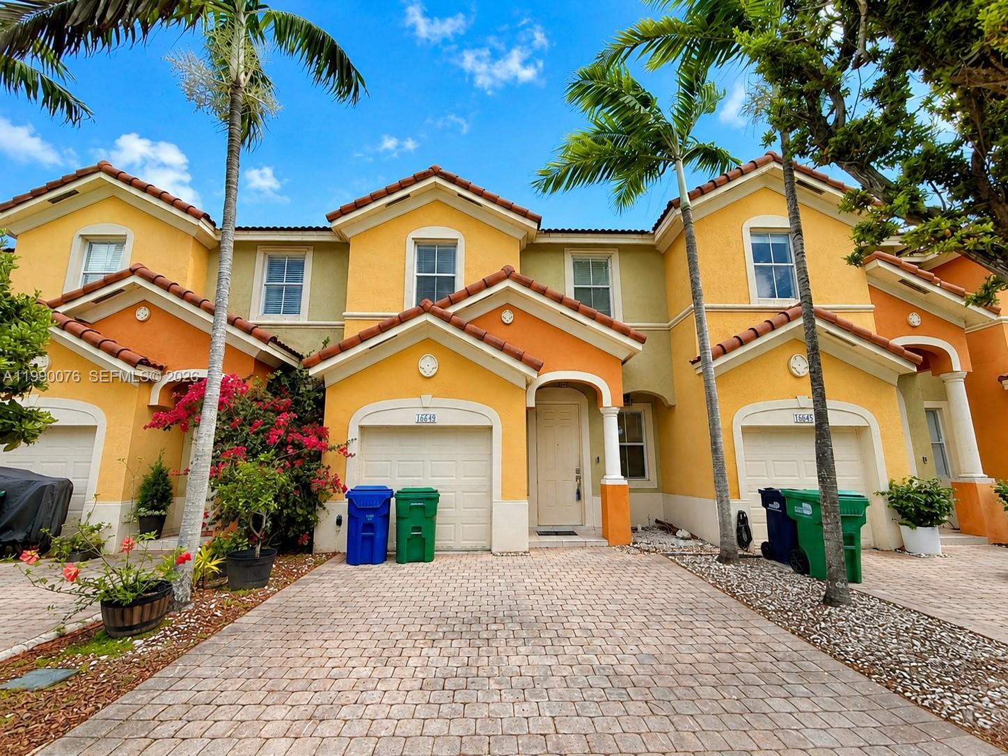 16649 SW 80th Terrace, Miami, FL 33193