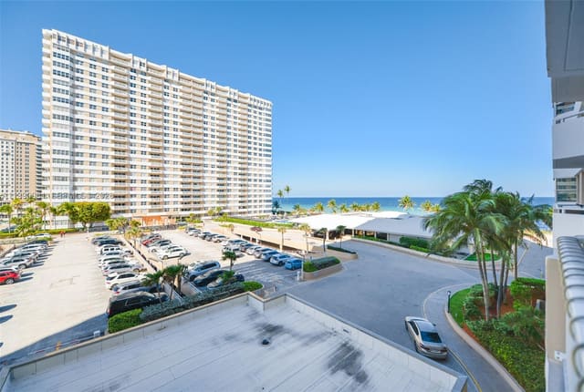 1980 S Ocean Drive 4B, Hallandale Beach, FL 33009