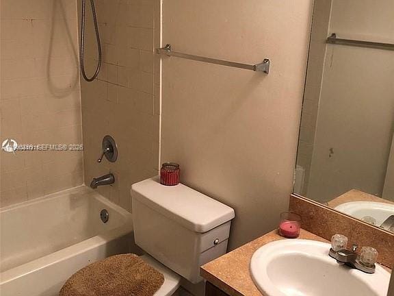 7235 NW 179th Street 103 — photo 5