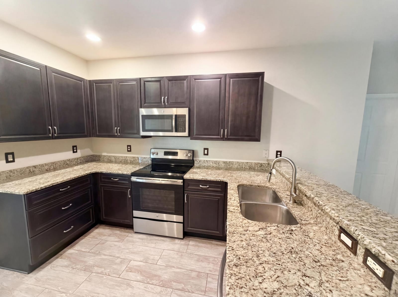 758 NE Hawks Ridge Way, Port St. Lucie, FL 34983 photo 12