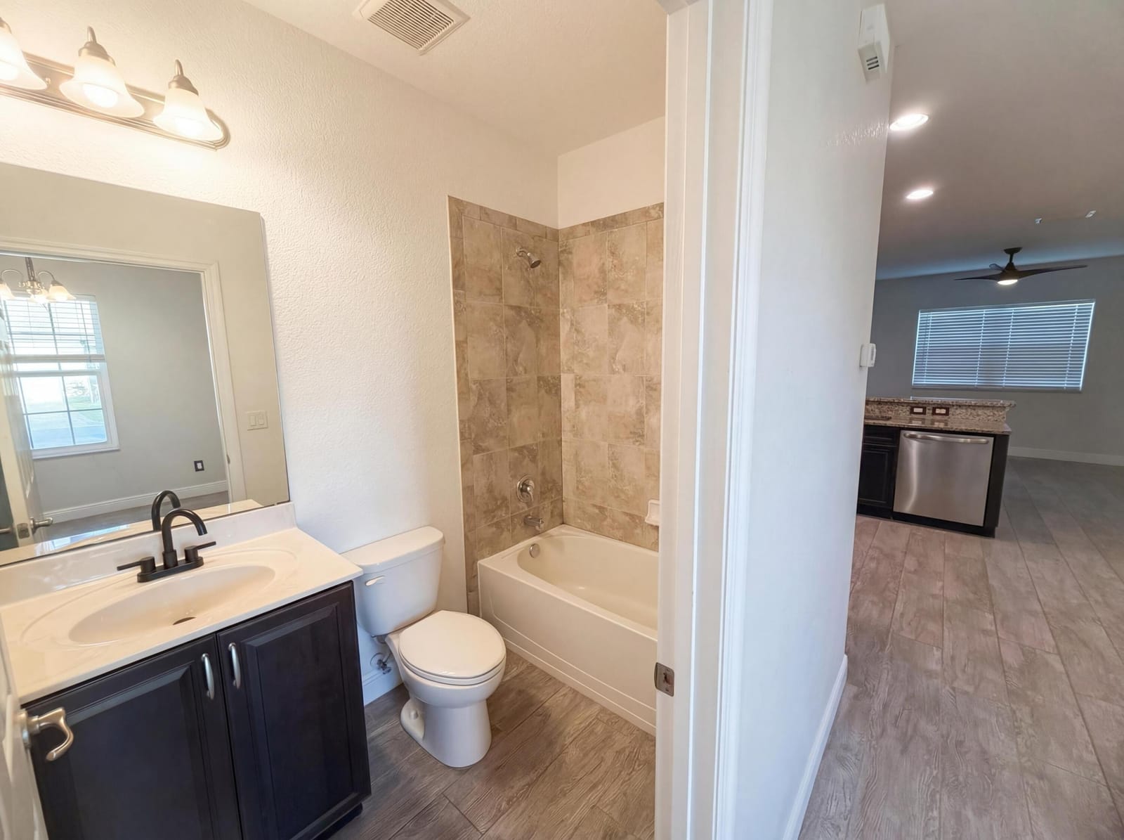 758 NE Hawks Ridge Way, Port St. Lucie, FL 34983 photo 9