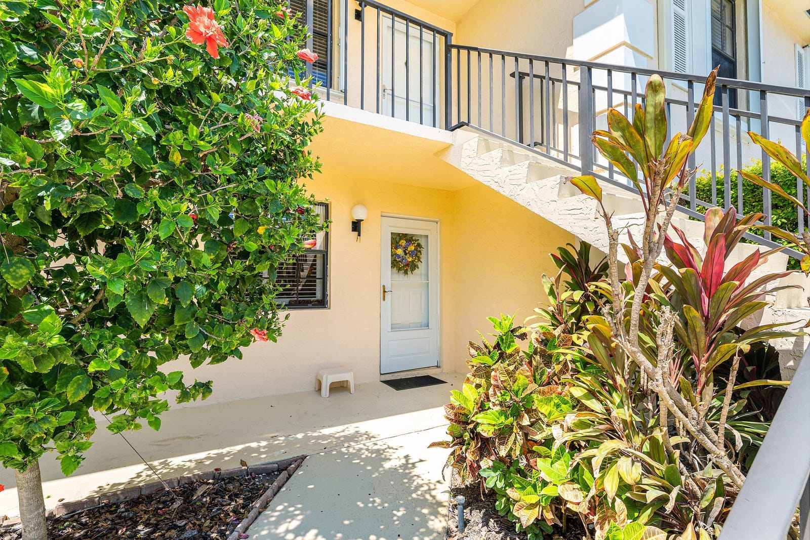 1111 Keystone Drive B — photo 2
