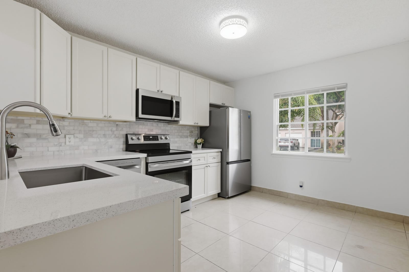 11697 SW 19th Street 11697, Miramar, FL 33025 photo 4