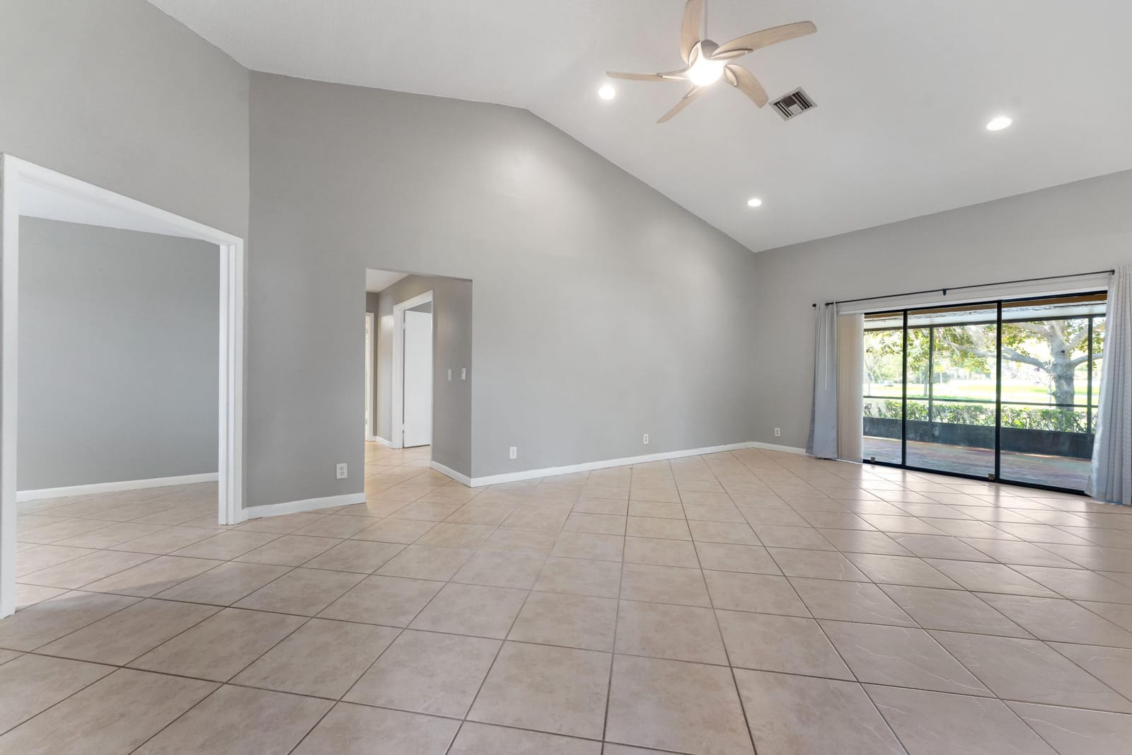 9272 Chelsea Drive S, Plantation, FL 33324 photo 4