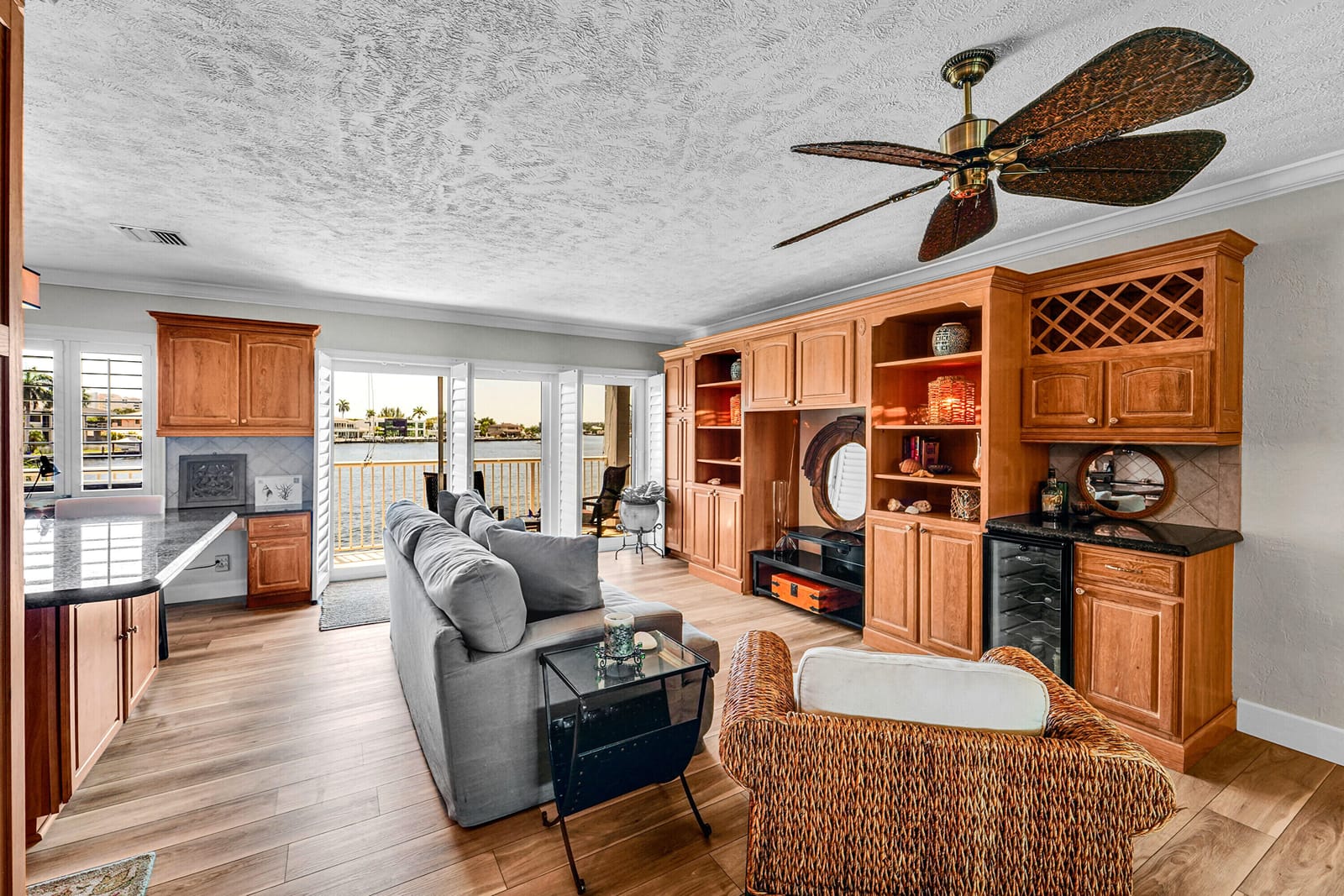 1201 S Riverside Drive 201, Pompano Beach, FL 33062 photo 4