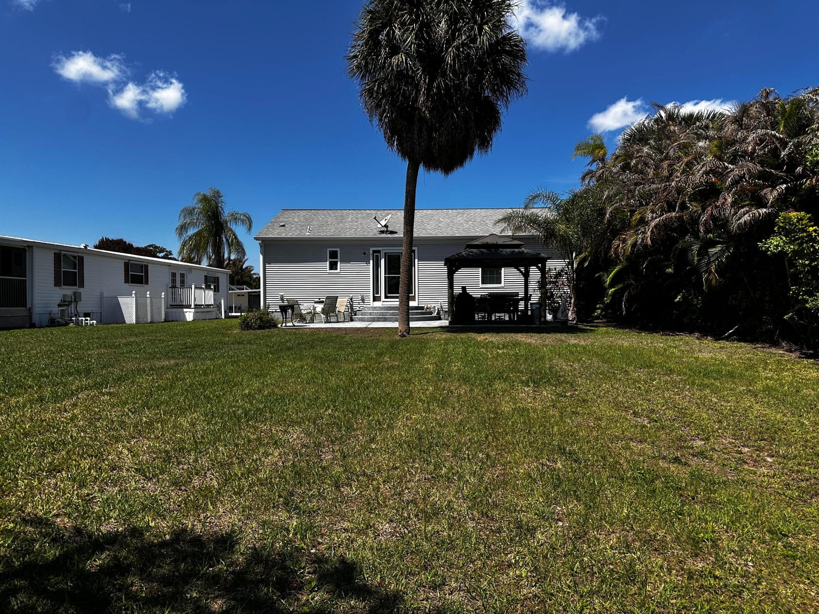 7921 SE Paradise Drive, Stuart, FL 34997 photo 19
